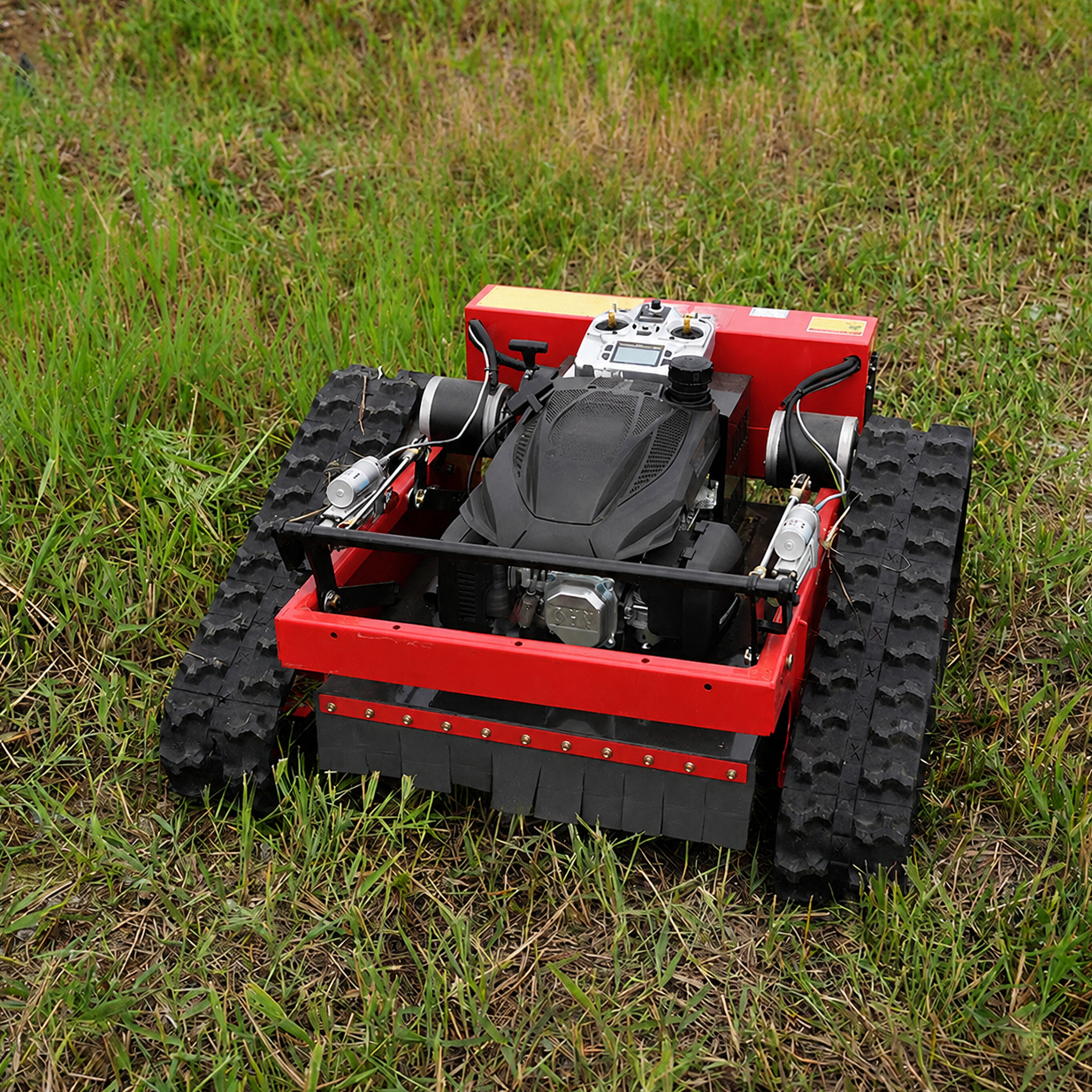 Tracked Remote-Controlled Mower Buying and Maintenance Guide
